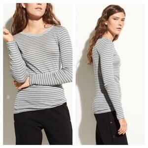 Vince Pima Cotton Long Sleeve Top Medium Blue Pinstripe Lightweight Preppy Basic